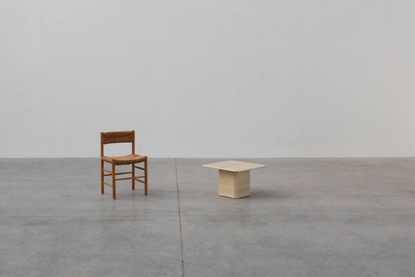 Table basse ou d'appoint carrée en travertin du milieu du siècle, Italie, années 1960