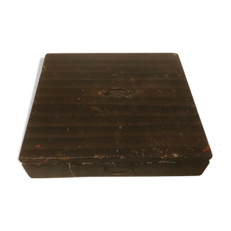 Painter's briefcase