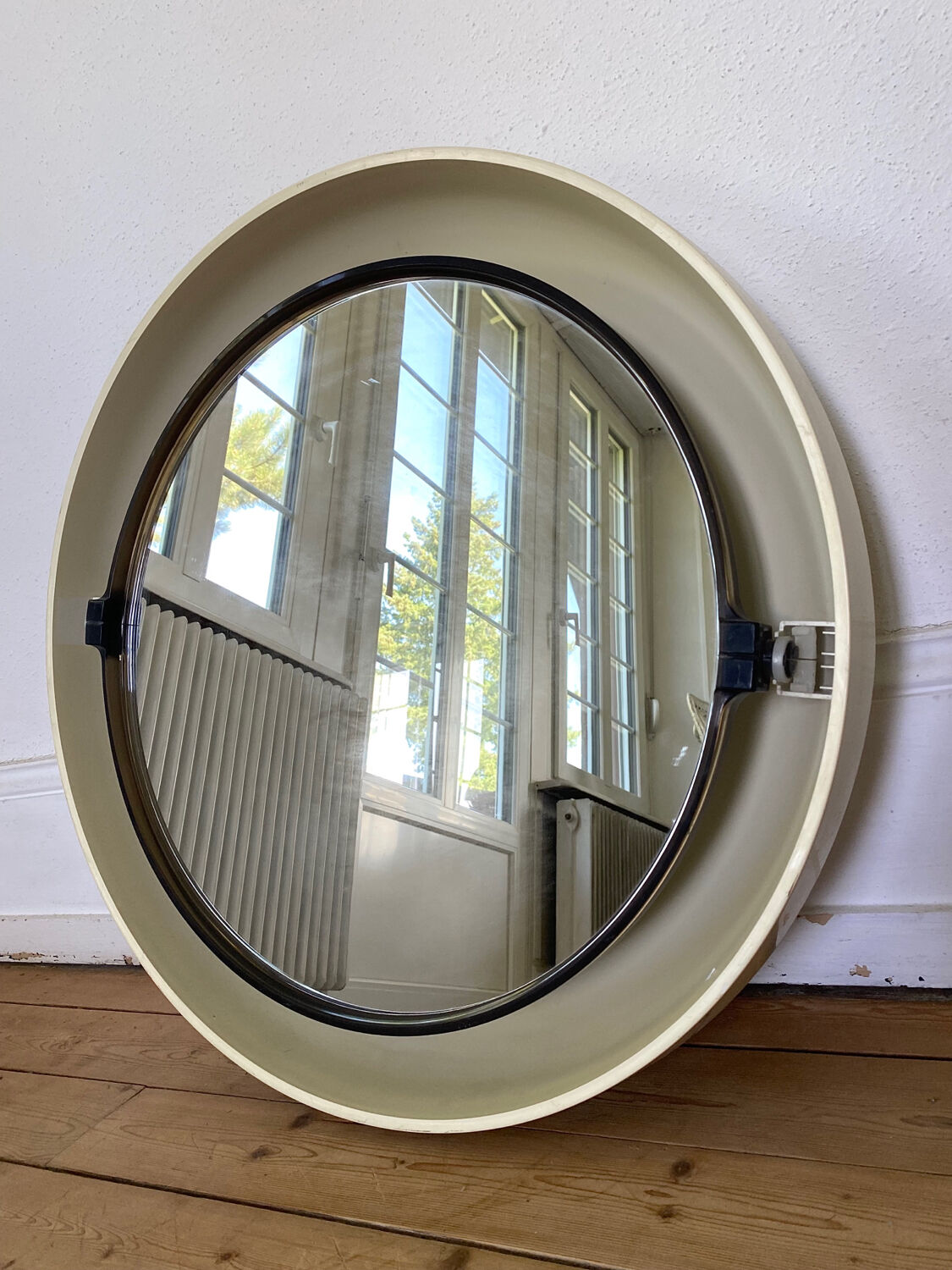 Round mirror Allibert model A41 Space Age 1970
