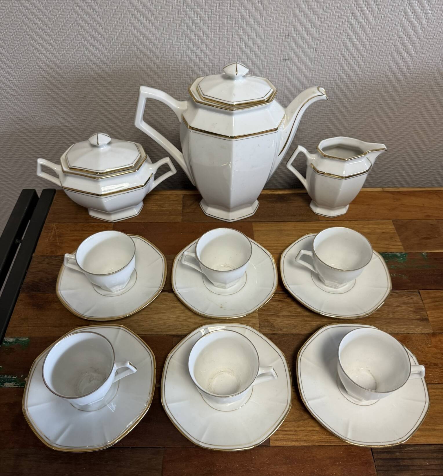 Lourioux-Foecy: 15-piece Art Deco style porcelain coffee service