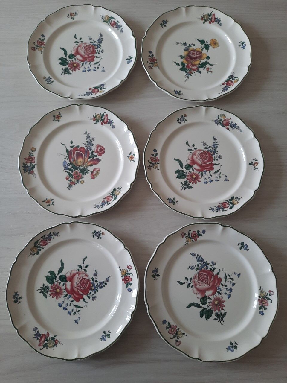 Set of 6 old Villeroy & Boch plates