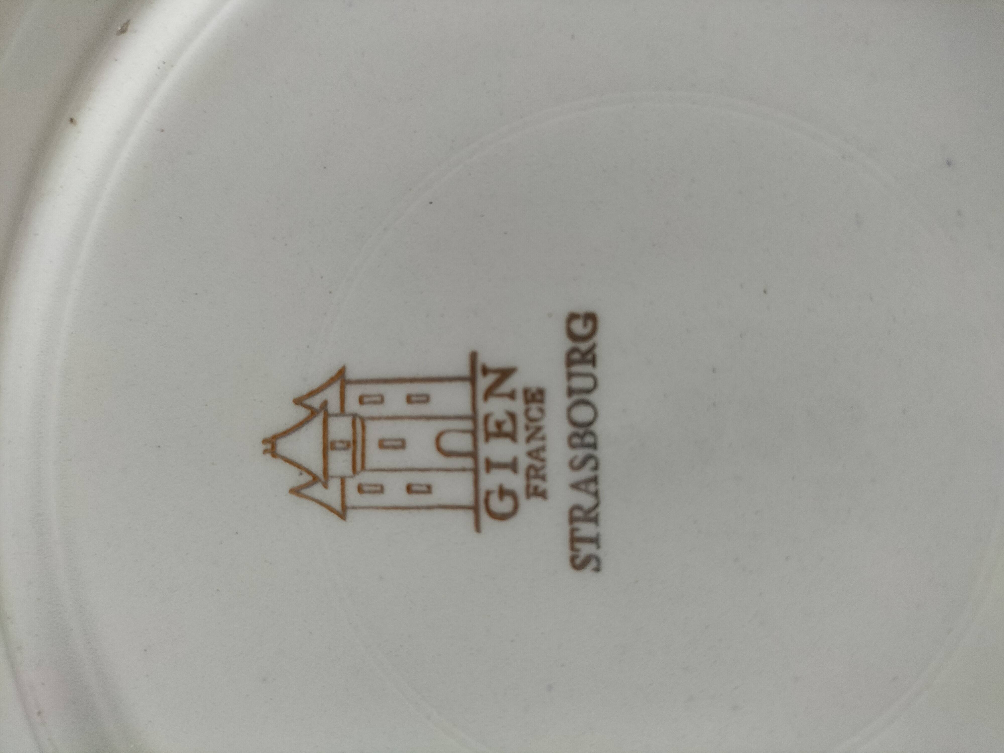 Gien Strasbourg model plate duo