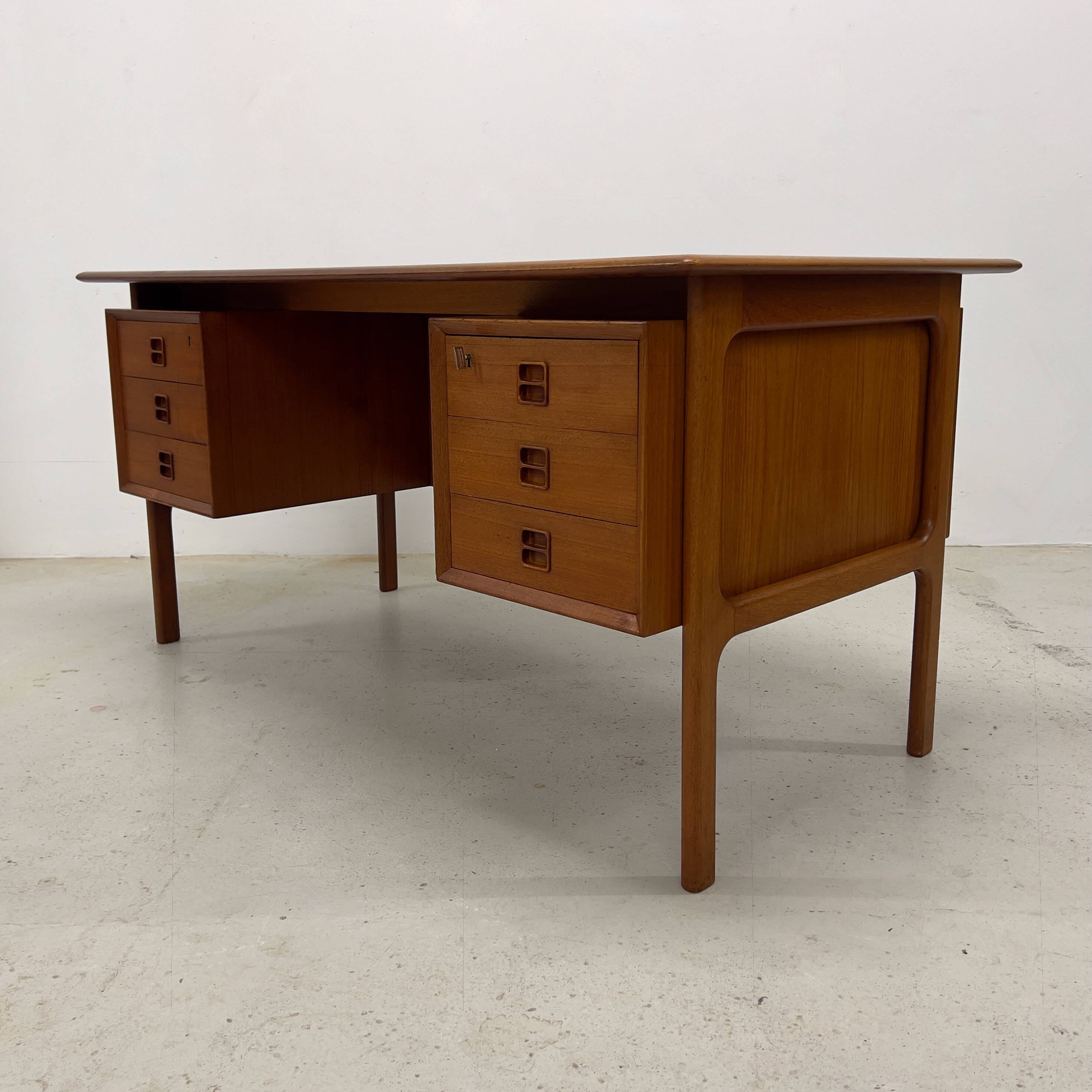 Teak Executive Desk By Arne Vodder For Brouer, 1960s.