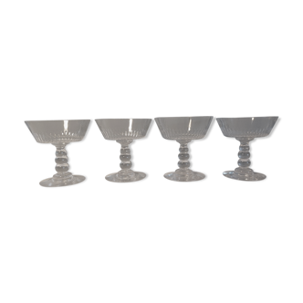 Lot de 4 coupes à champagnes en cristal de Baccarat fin XIXe début XXe