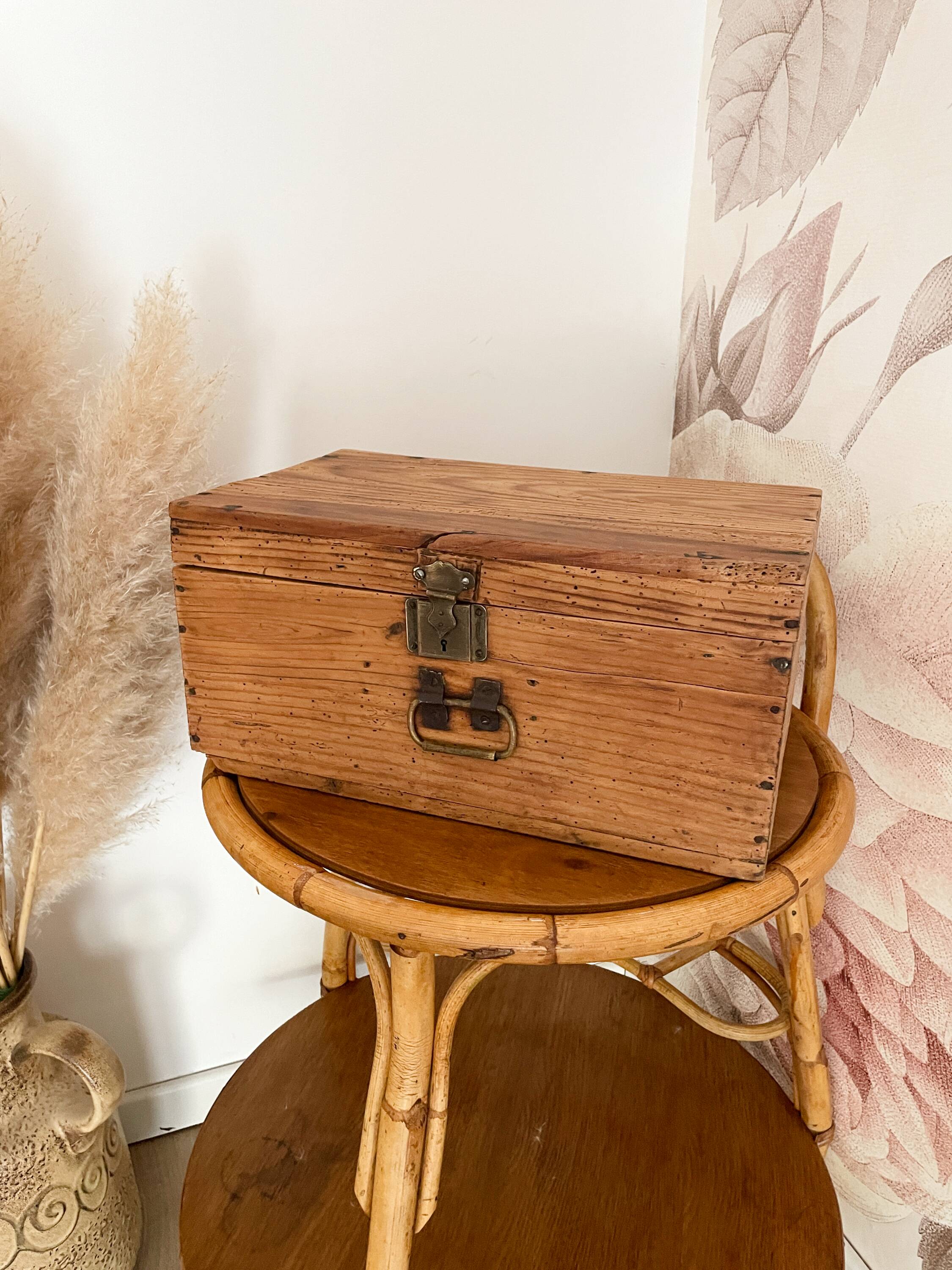 Antique solid pine chest - 41 x 25 x 20