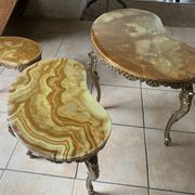 Lot 3 tables gigognes marbre et laiton