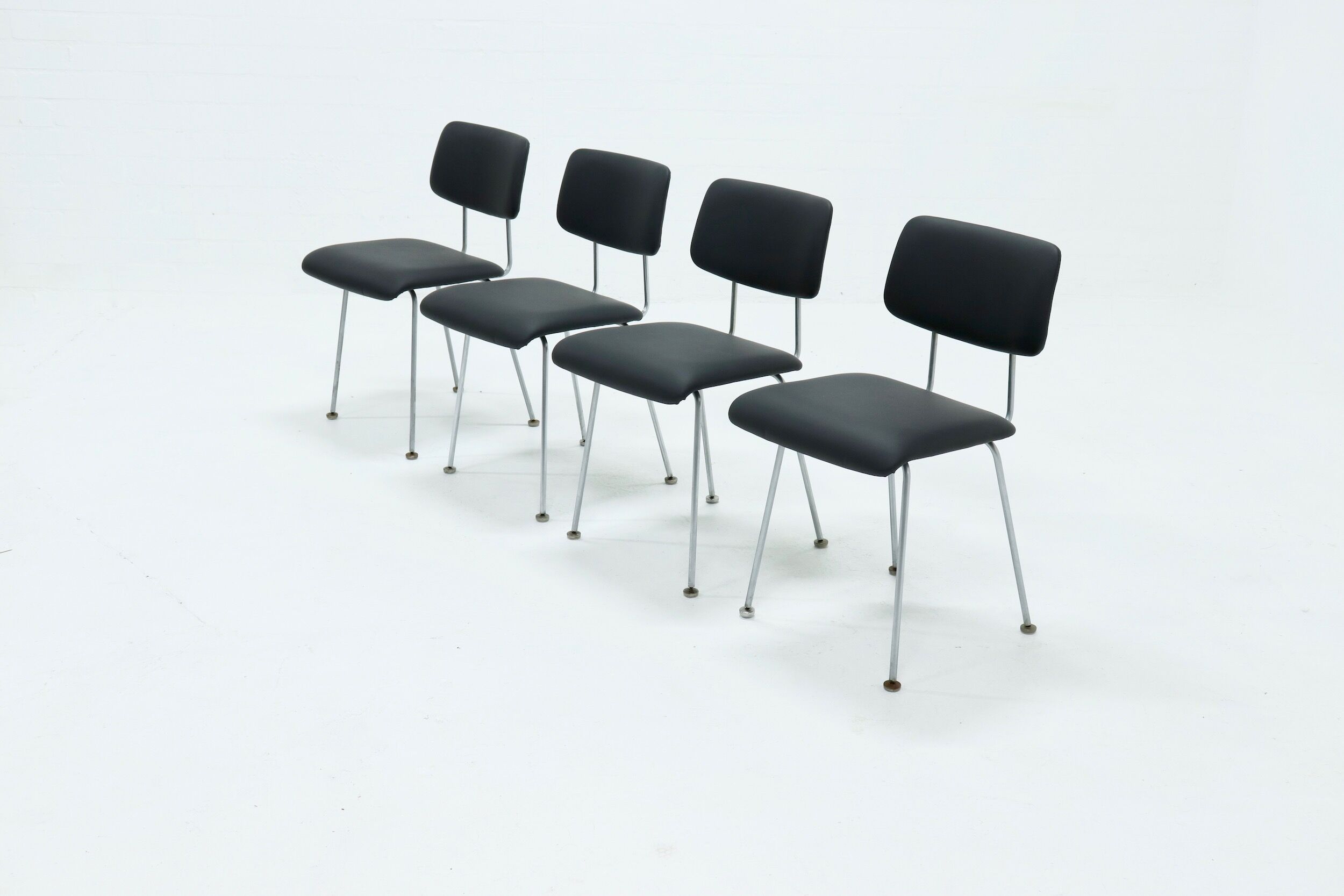 Set of 4 dining chairs Gispen 1263 by AR Cordemeijer 1960