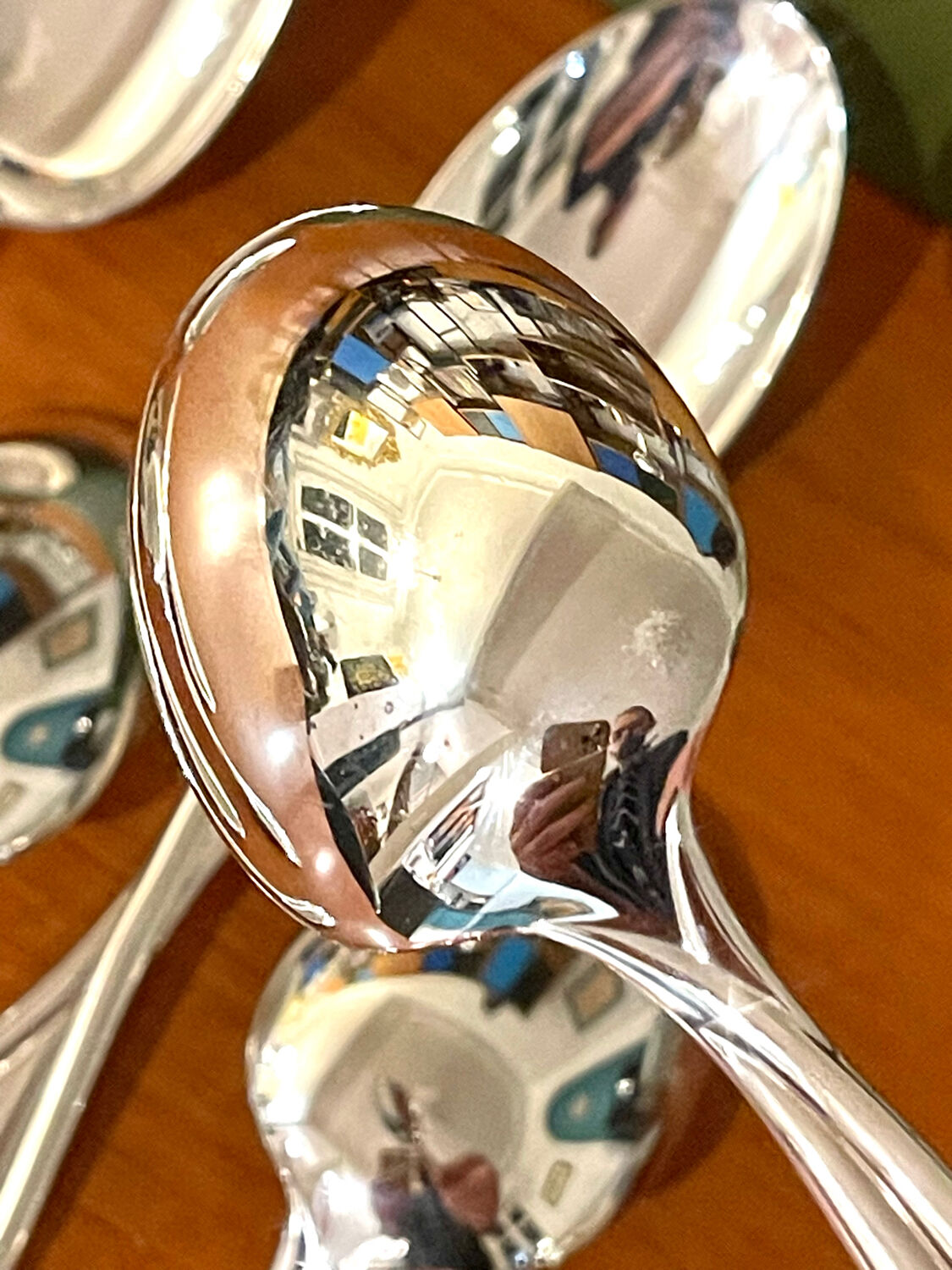 Christofle galea, 8 standard 19 cm spoons in very good condition.