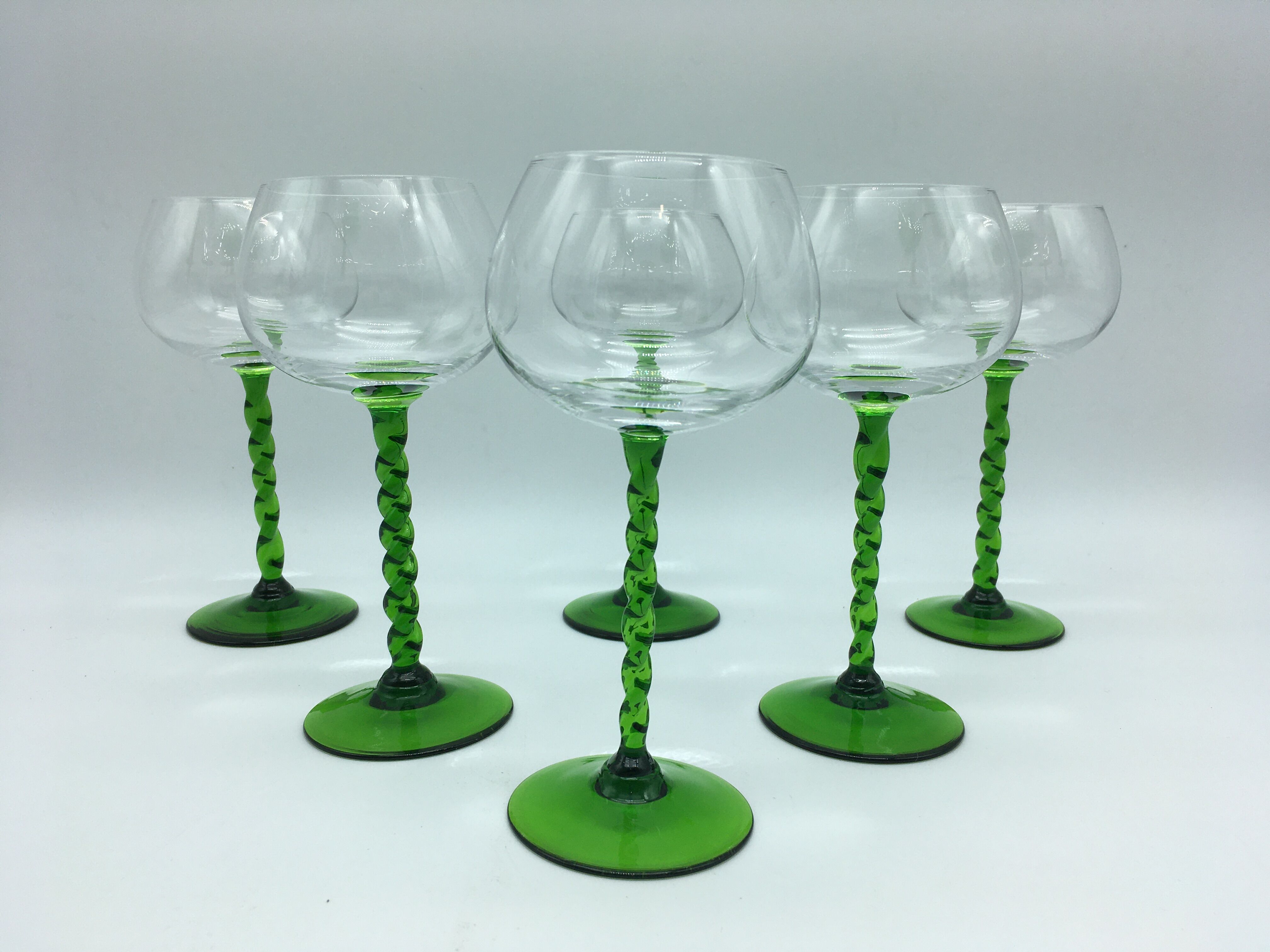 6 wine glasses with crystal twisted foot