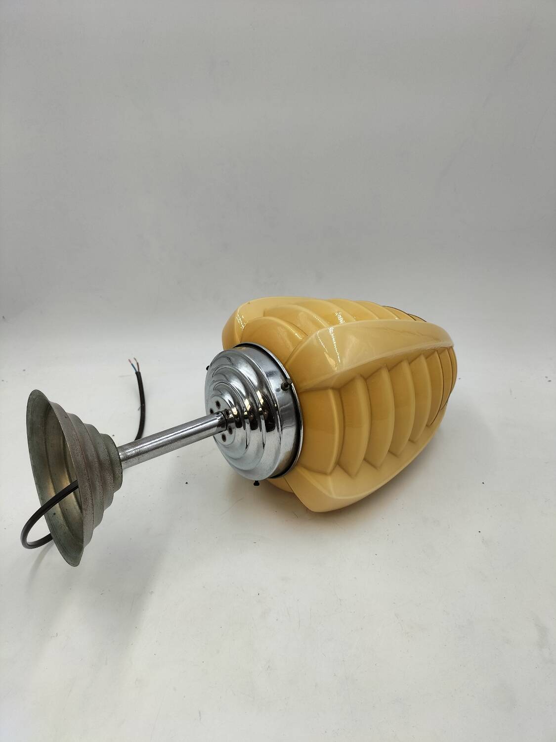 Art Deco suspension