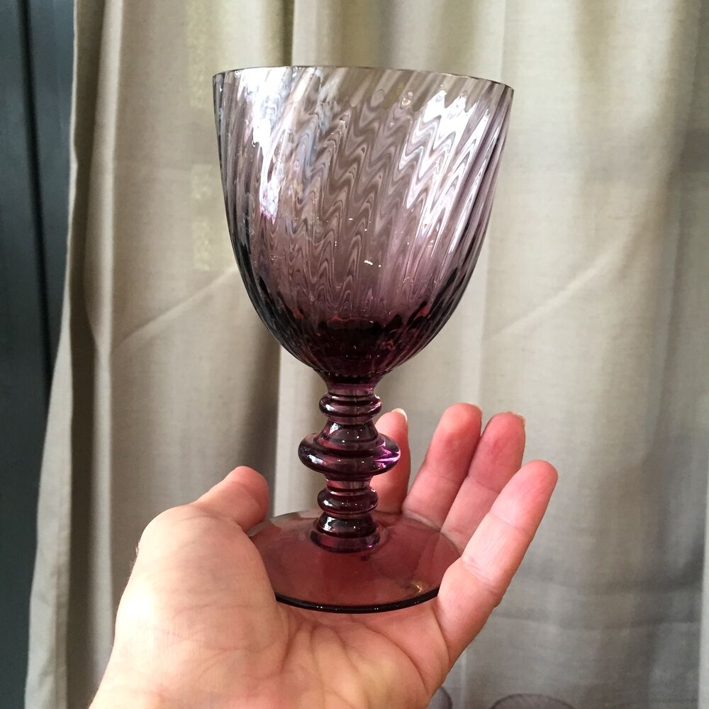 Suite of 12 purple wine glasses in hartzwiller crystal