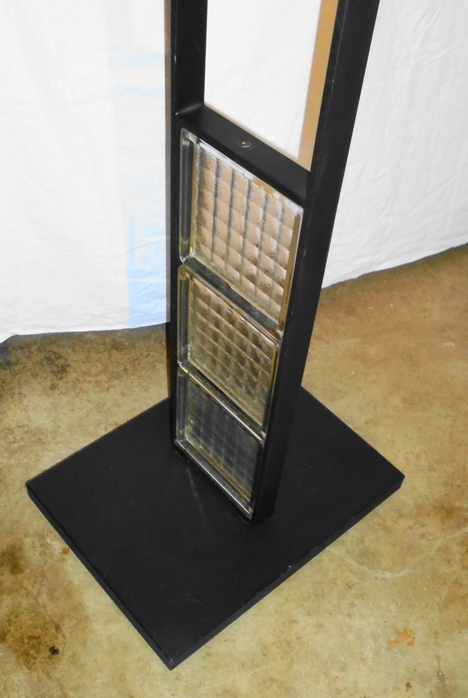 Vintage "Memphis Group" Room Valet of the 80s