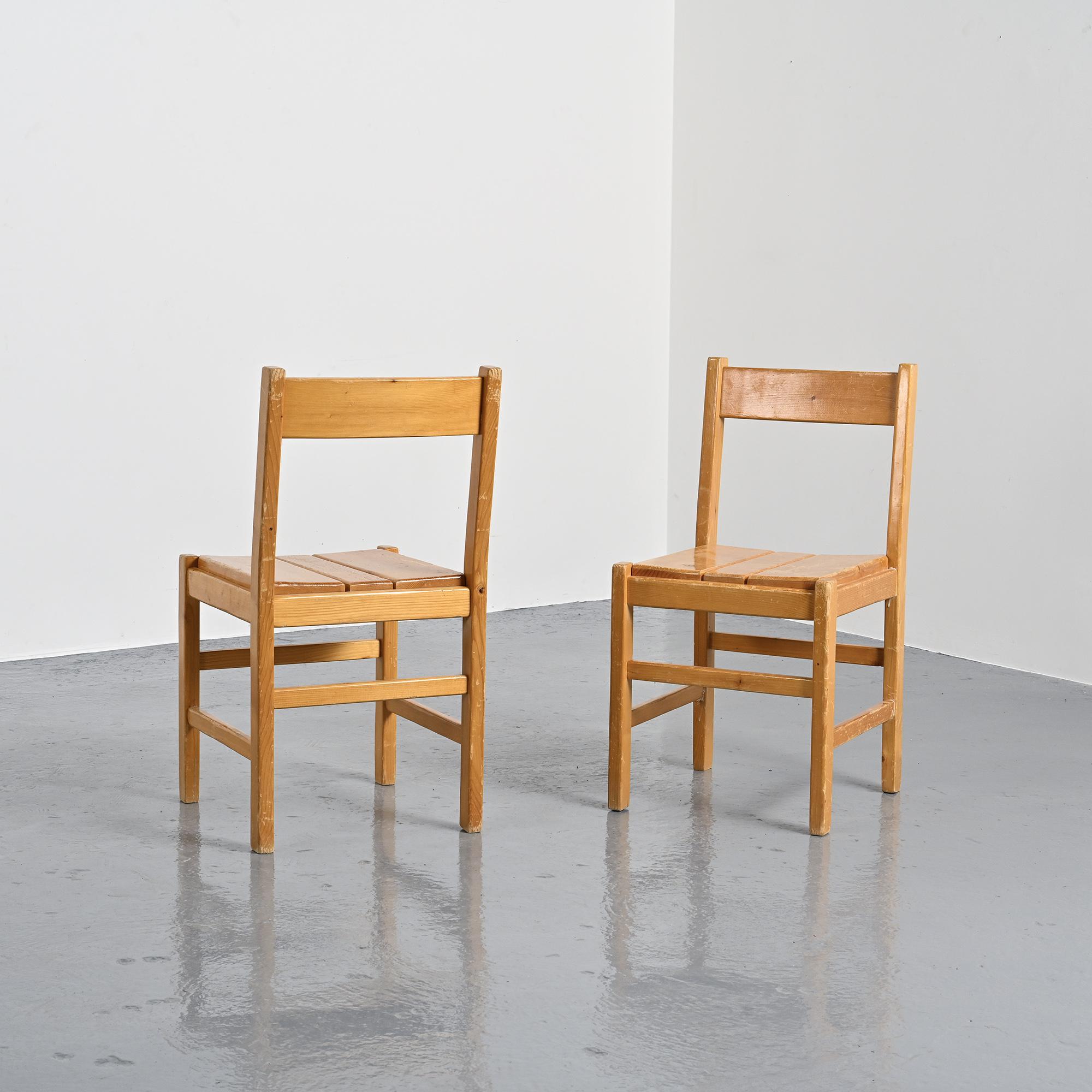 Pair of pine chairs, Maison Regain, France, circa 1970