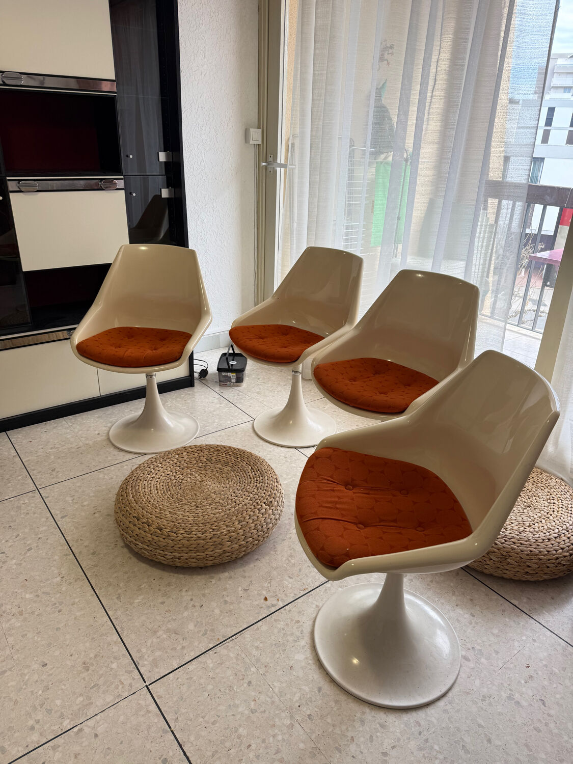 4 Vintage Tulip Chairs