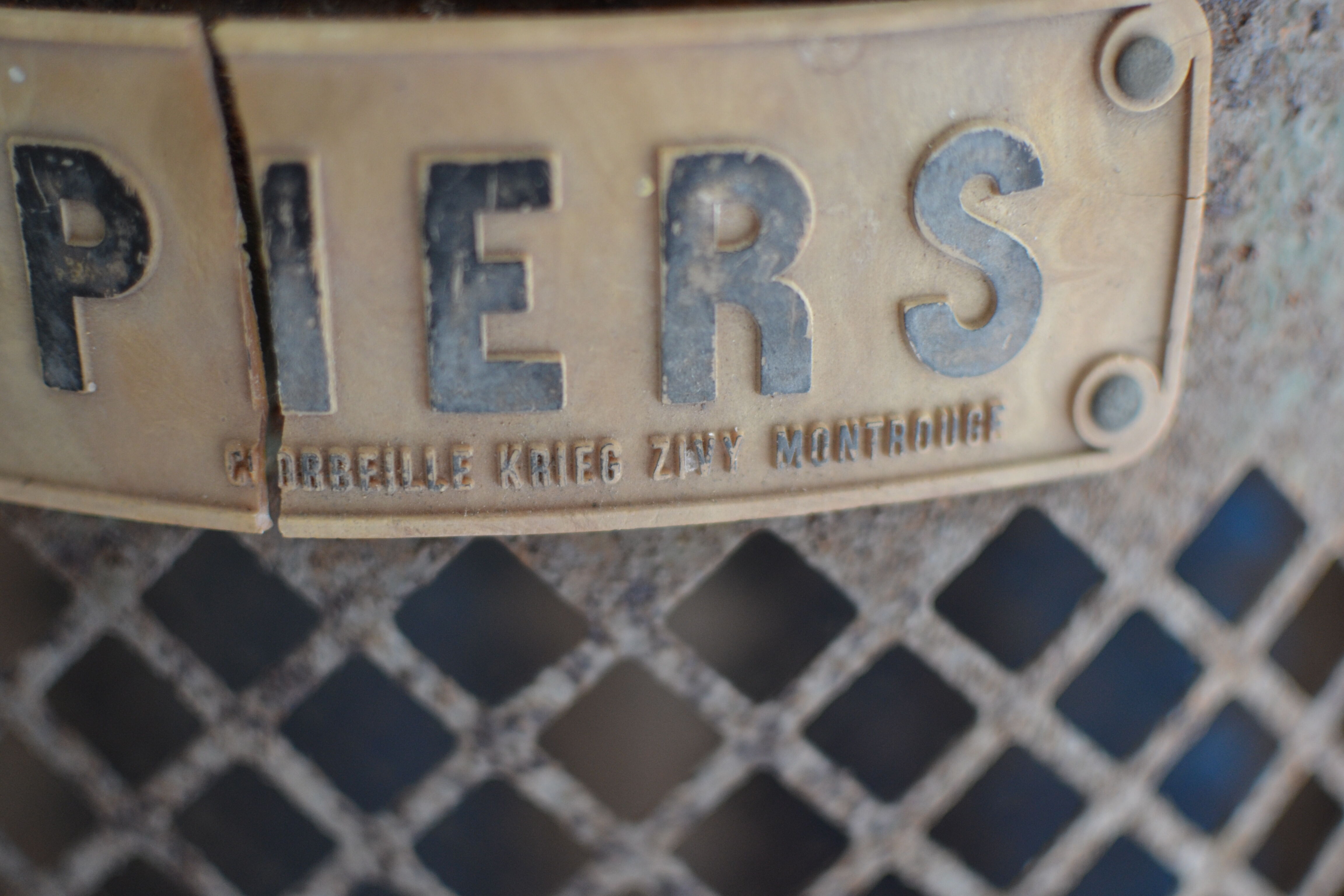 Old paper bin on rue Montrouge