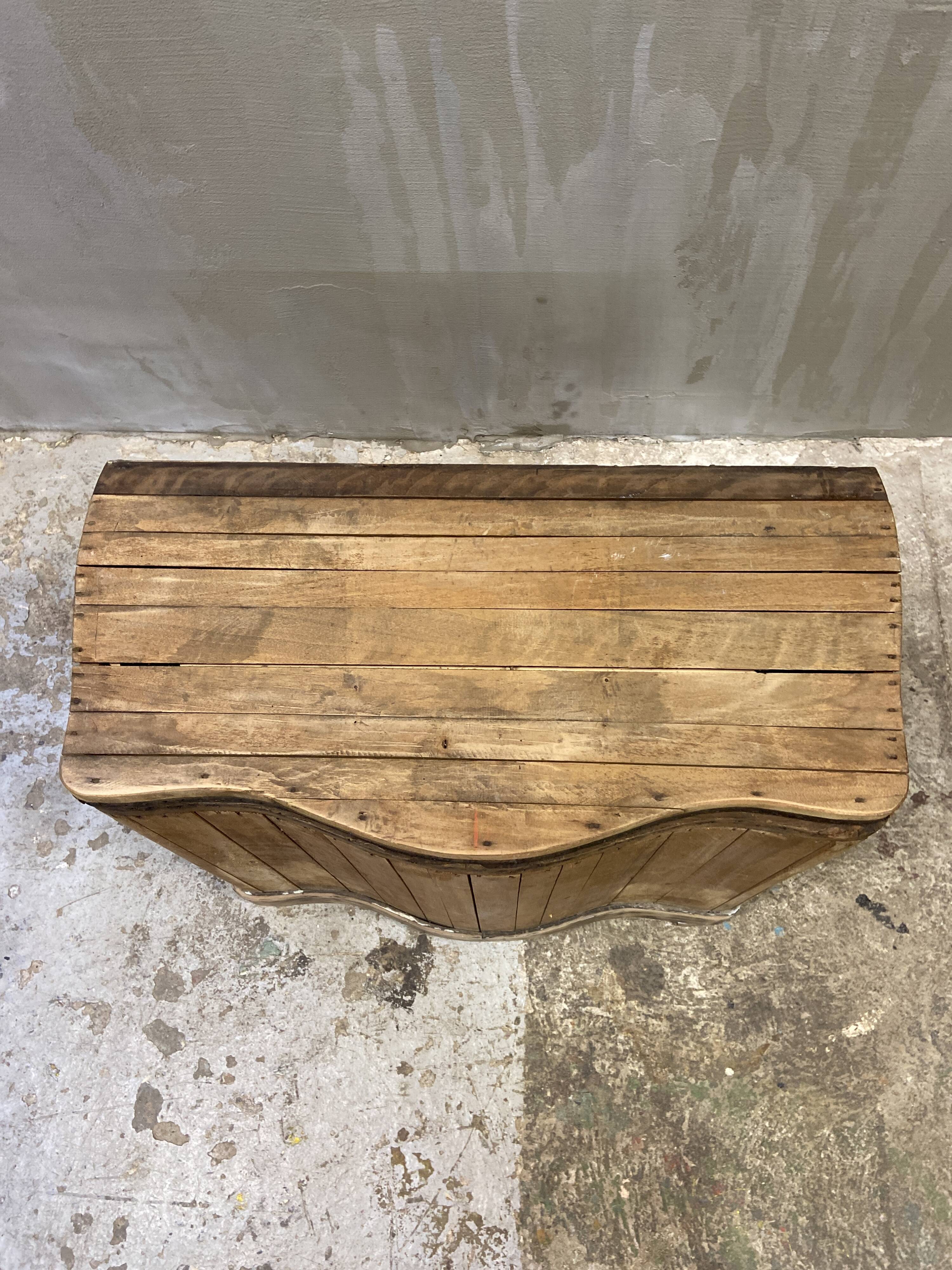 Coffre à bois
