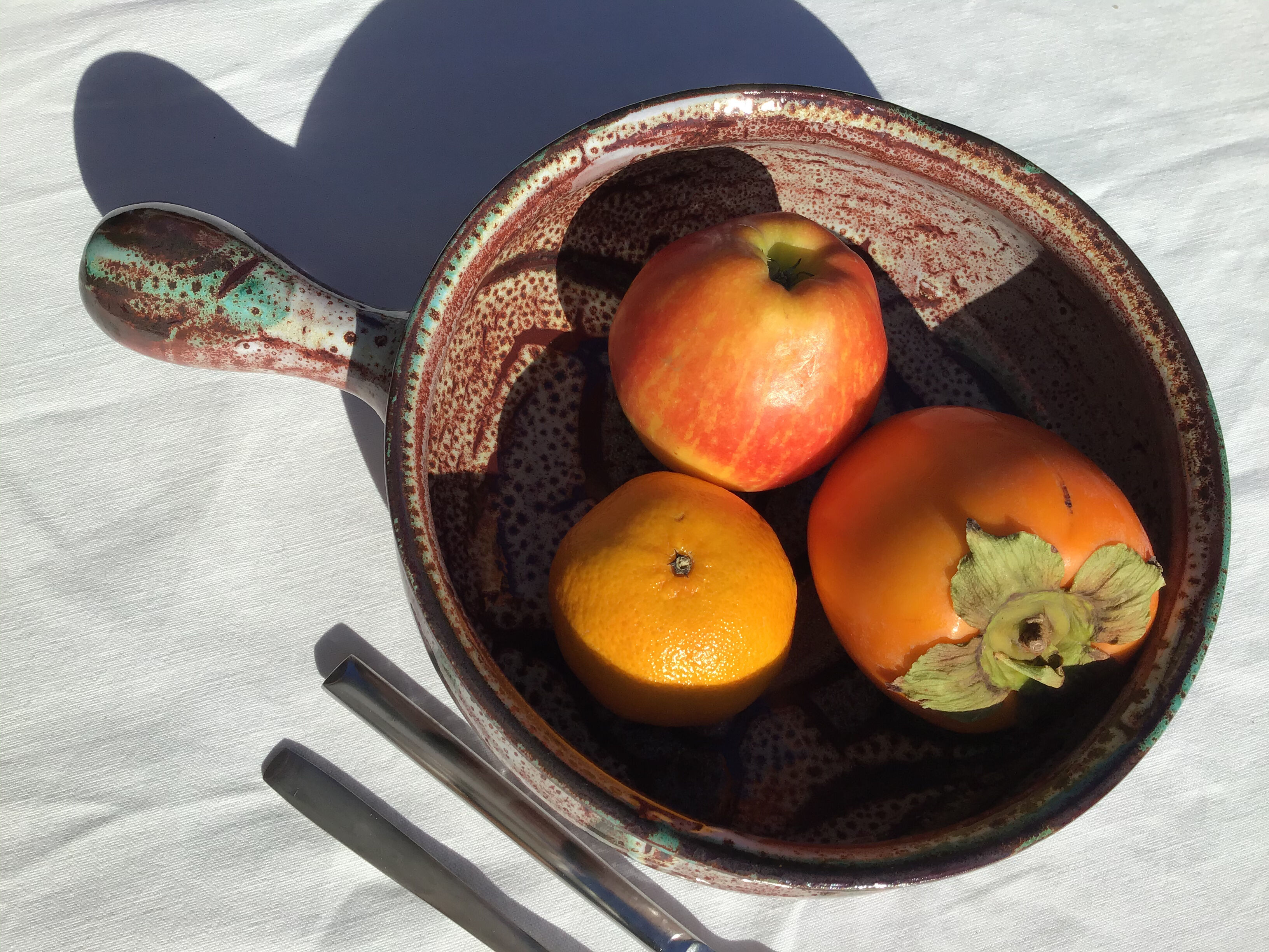 Skill pan Vallauris fish decoration