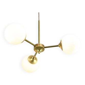 Italian Mid century Modern Chandelier in Brass and Opaline Glass, 1960s