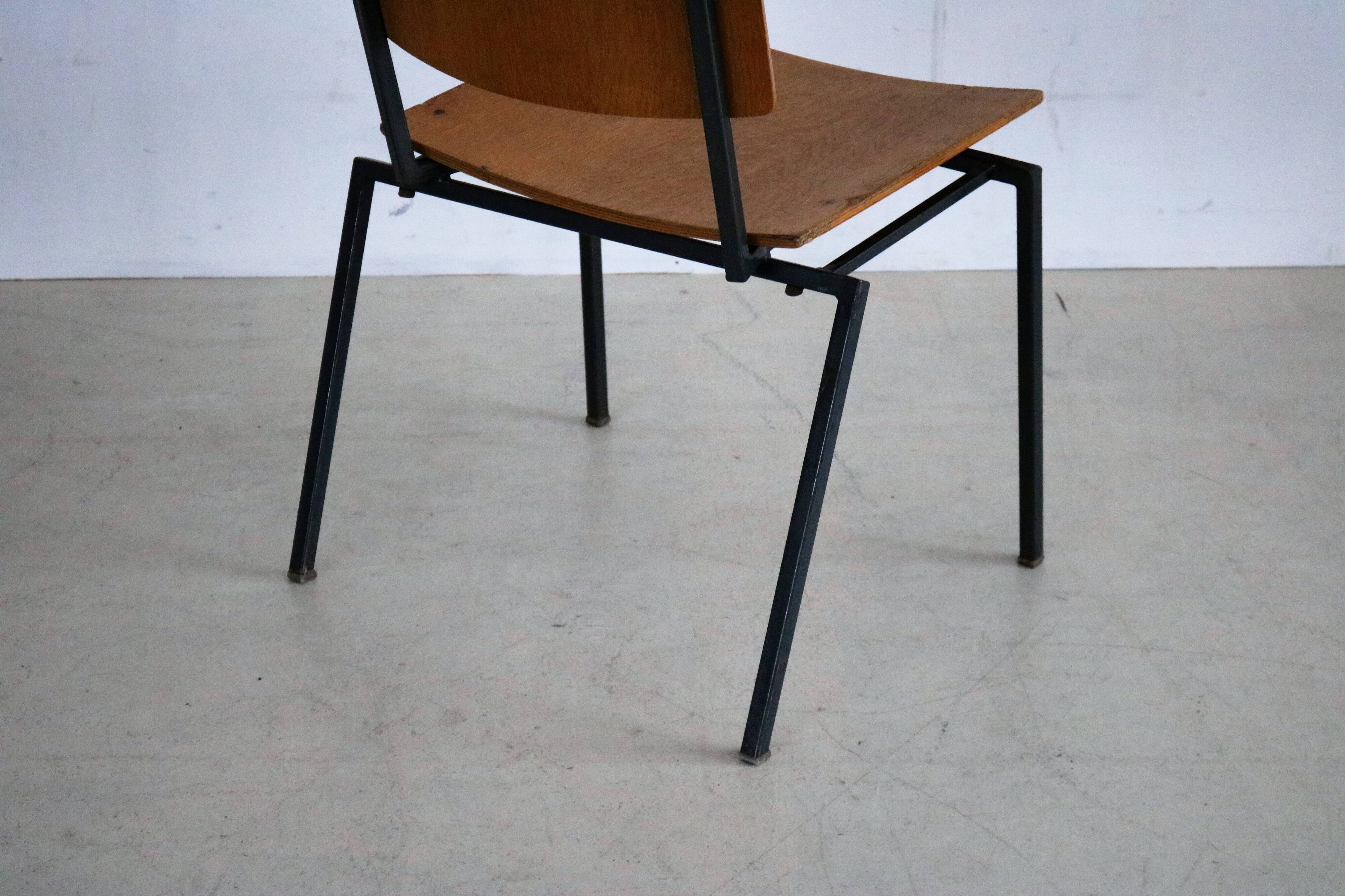 Set of 10 industrial chairs