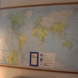 Old school map of the world 1977 wall decoration
