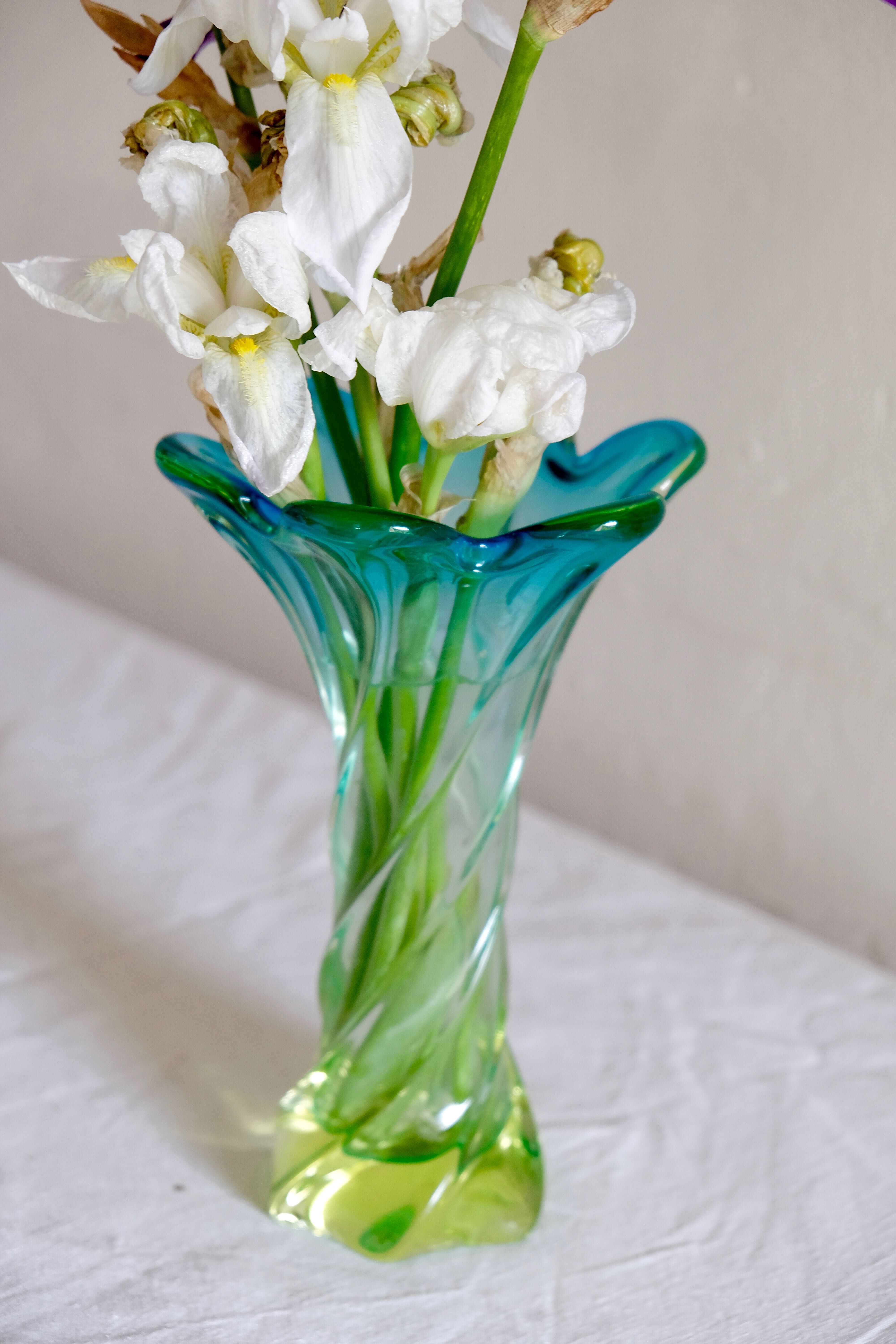 Murano corolla vase