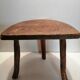 Tabouret tripode dît de traite