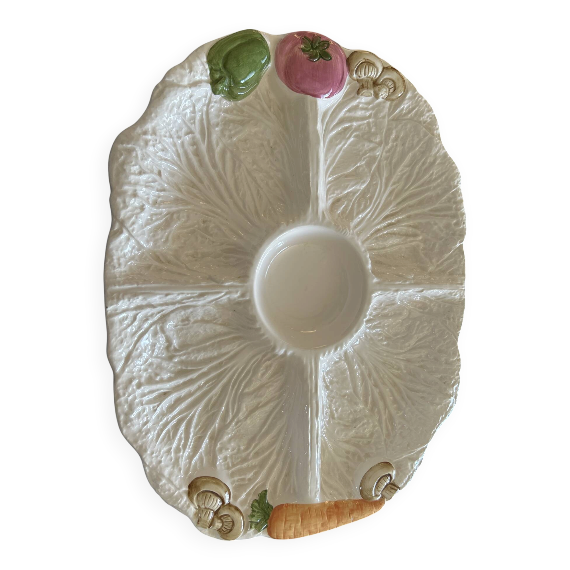 Large decorative plate in the shape of a leaf – Casual Dining