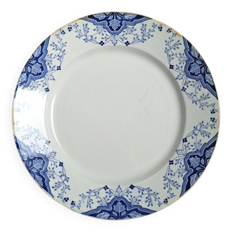 Creil and Montereau blue deep dish