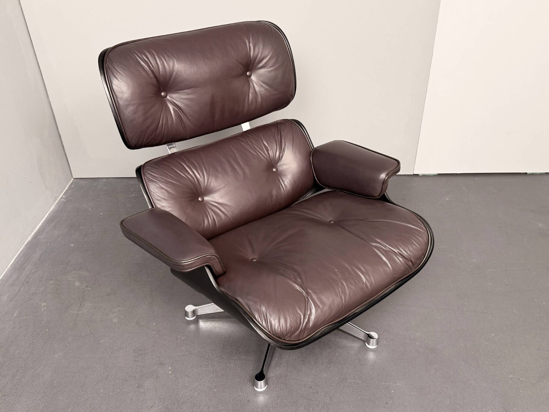 Lounge chair by Charles & Ray Eames for Vitra, Germany, 1980s