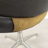 Eames leather lobby chair