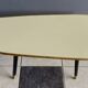 Table d'appoint basse en formica jaune années 1960