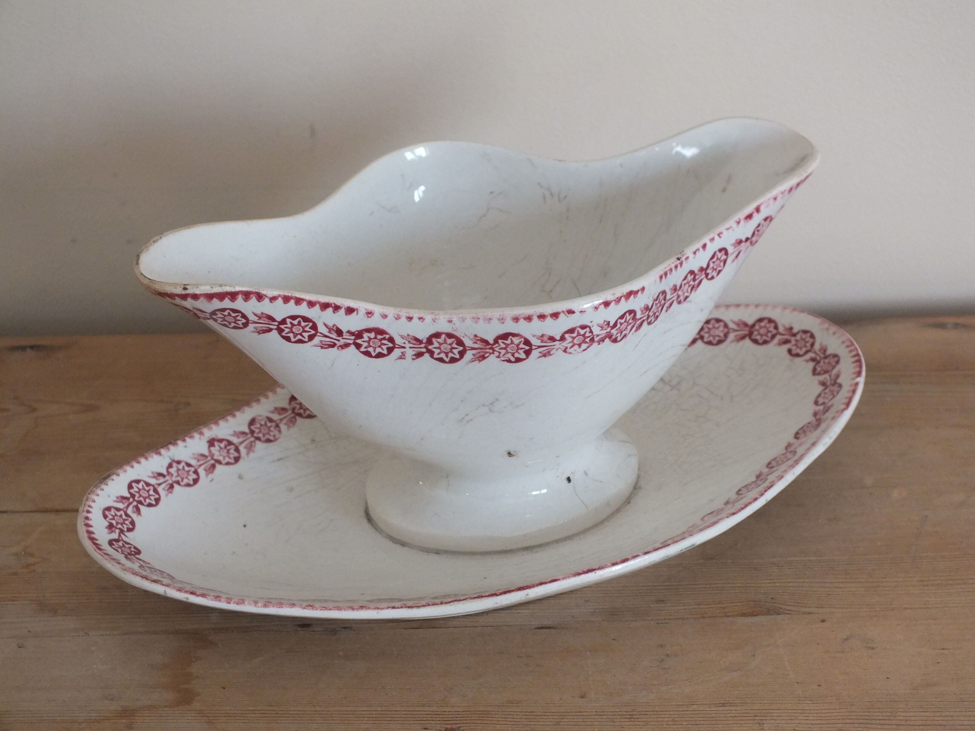 Iron Clay Saucière Gien model Athens