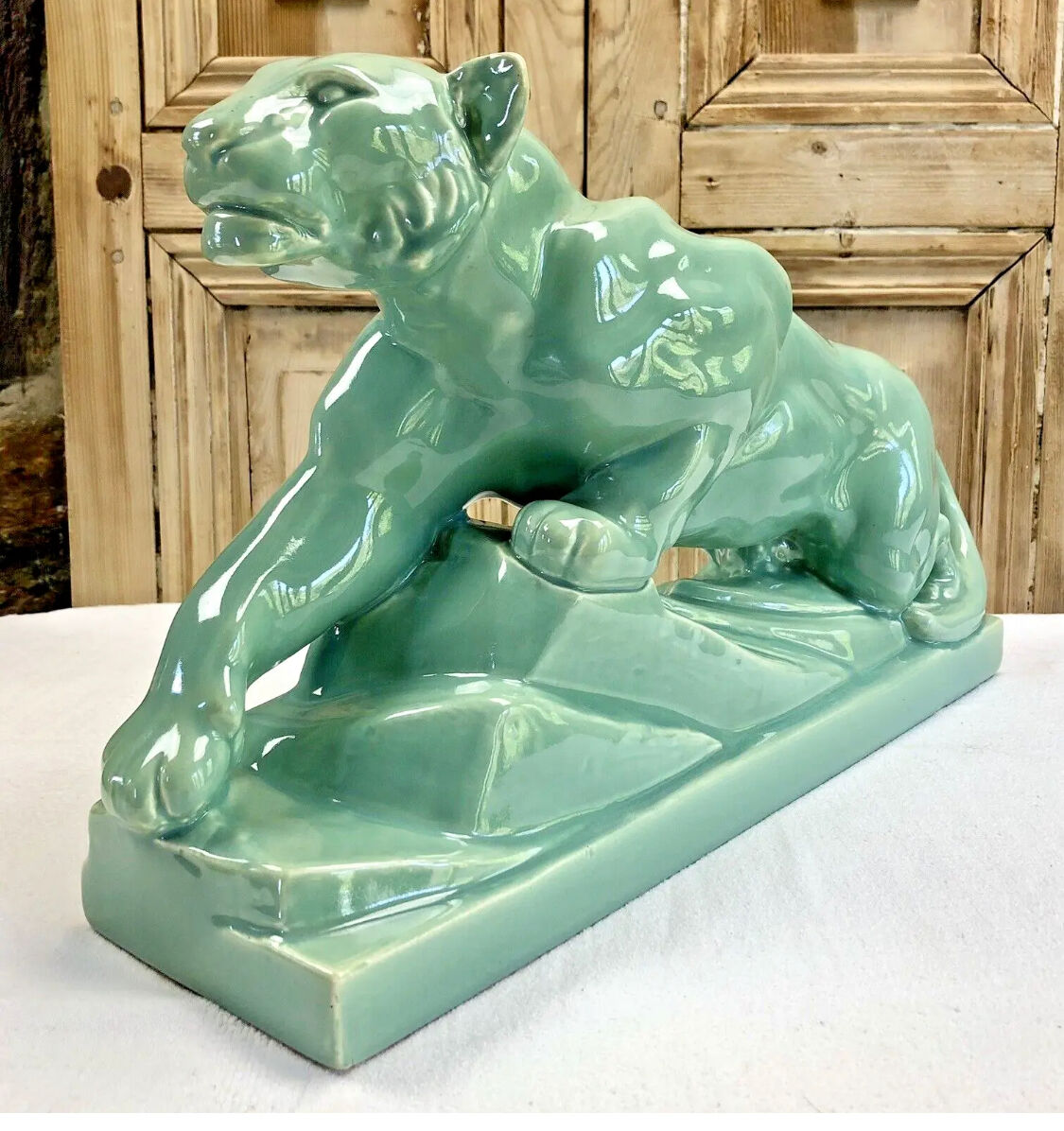 Cracked lioness sculpture art deco 1930 signed odyv