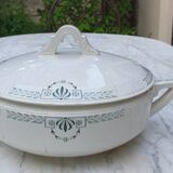 Terre de Fer Gien soup tureen, Clara model