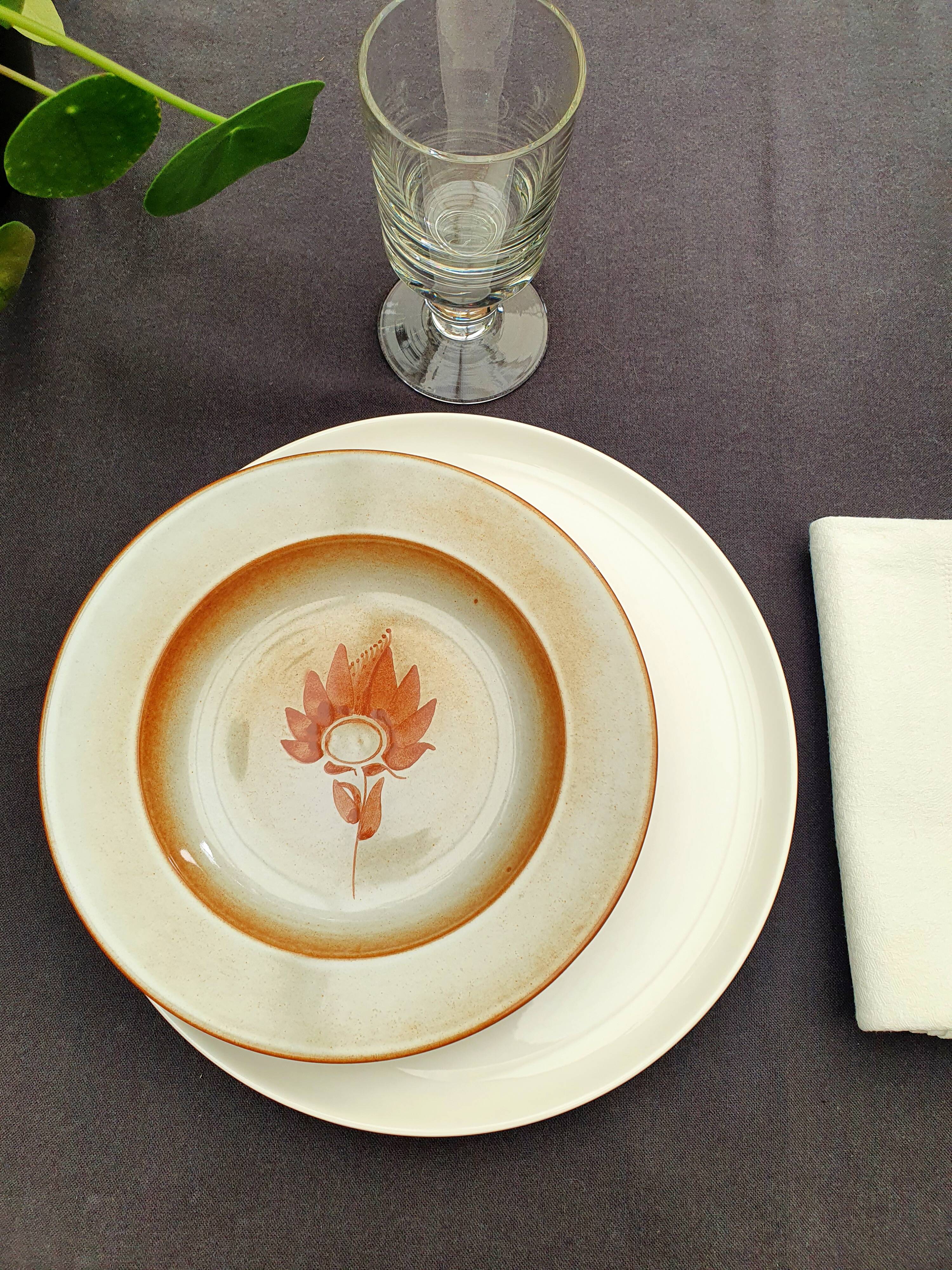 Series of 9 hollow plates pond sandstone