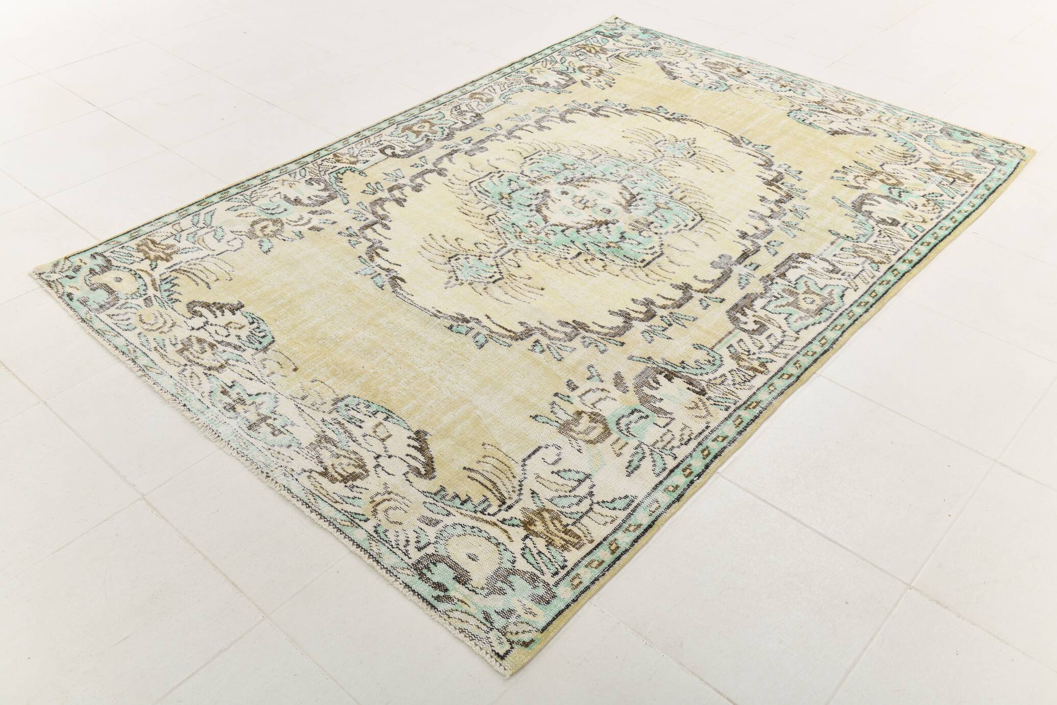 Tapis persan oriental vert clair et jaune 5x8, 165x238 cm