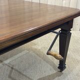 English mahogany table from the 1930s with an extension