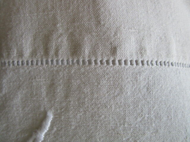 Old monogrammed sheet:330x225cm