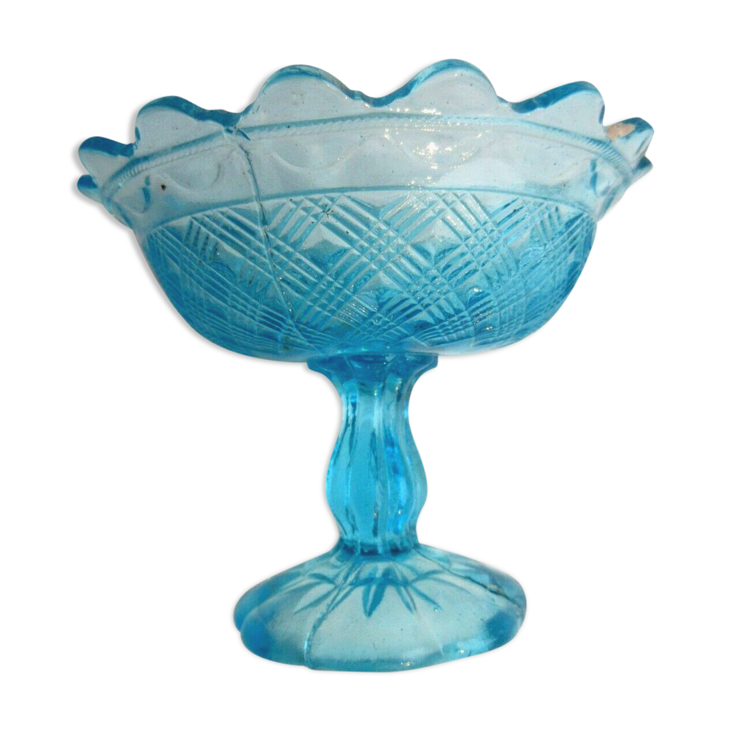 Wooden cup blue gridded glass: Vallérysthal or Portieux