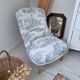 Fauteuil crapaud toile de Jouy bleu
