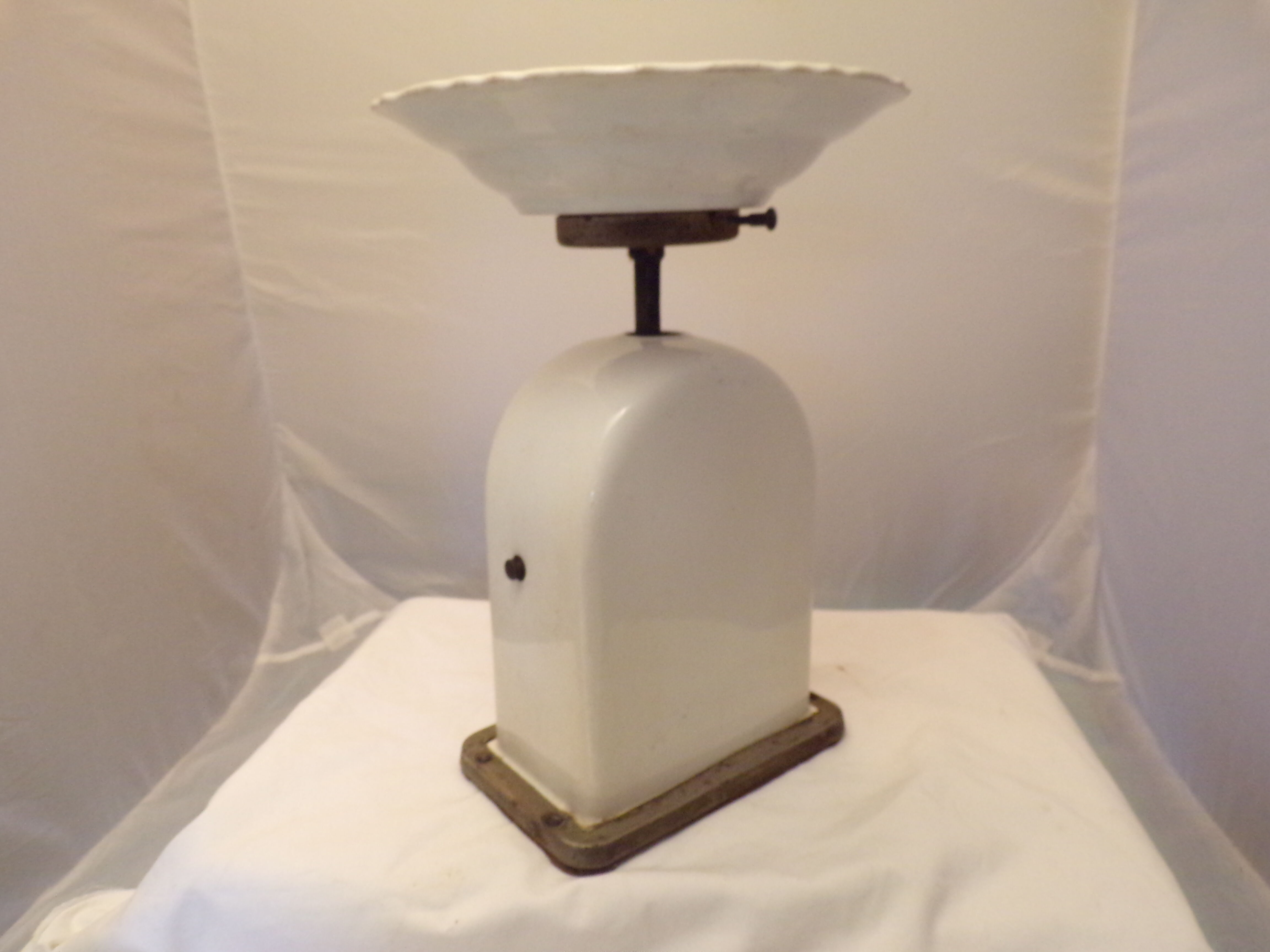Kitchen scales white and blue porcelain Krups vintage 10 kg