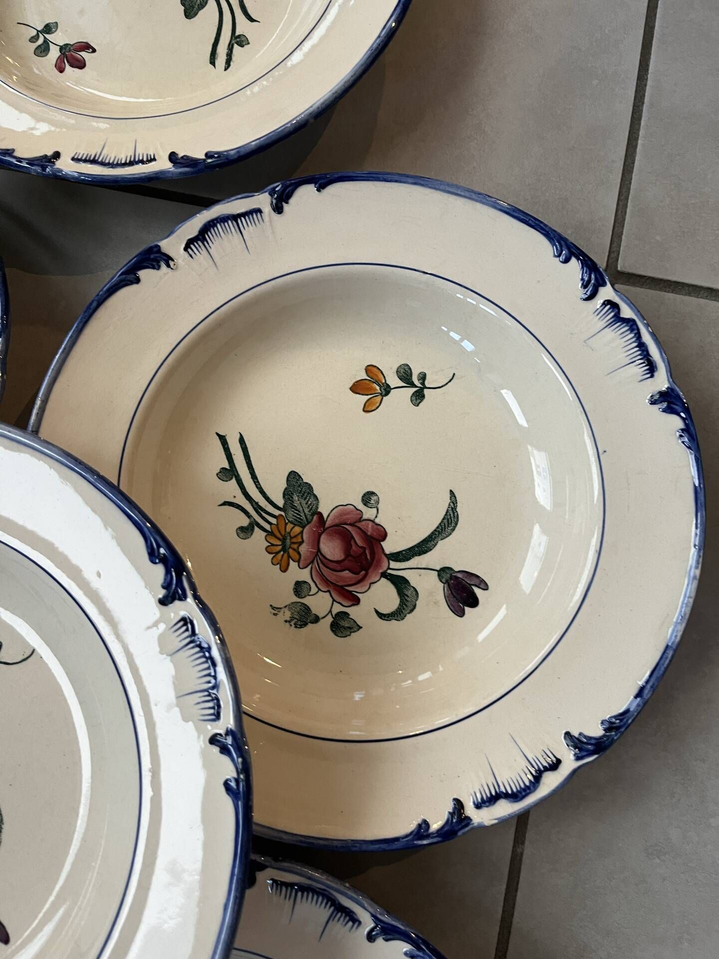 Set of 6 polychrome deep plates "Velars" Longchamp
