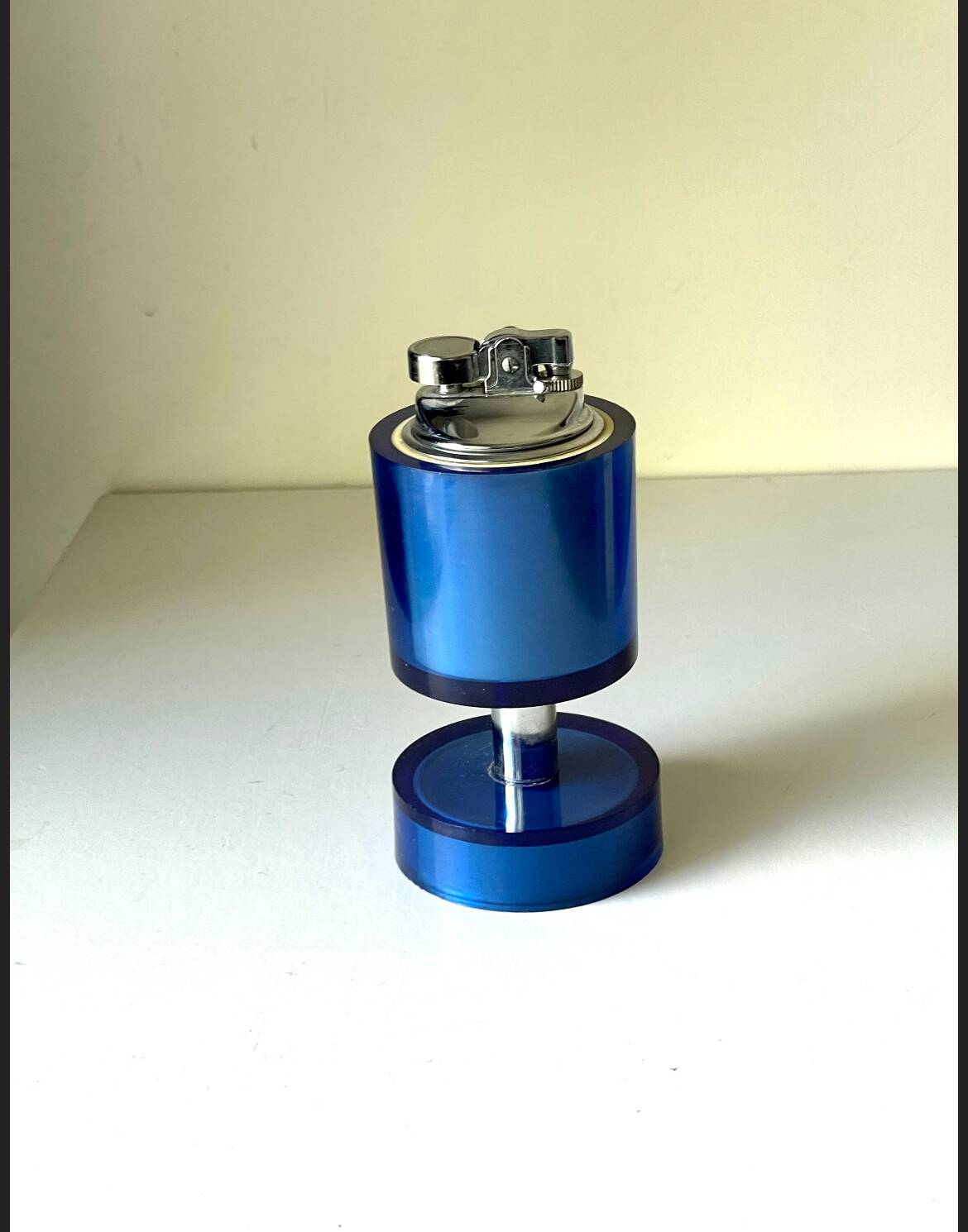 Vintage SAROME Japan Table lighter in Blue Plastic
