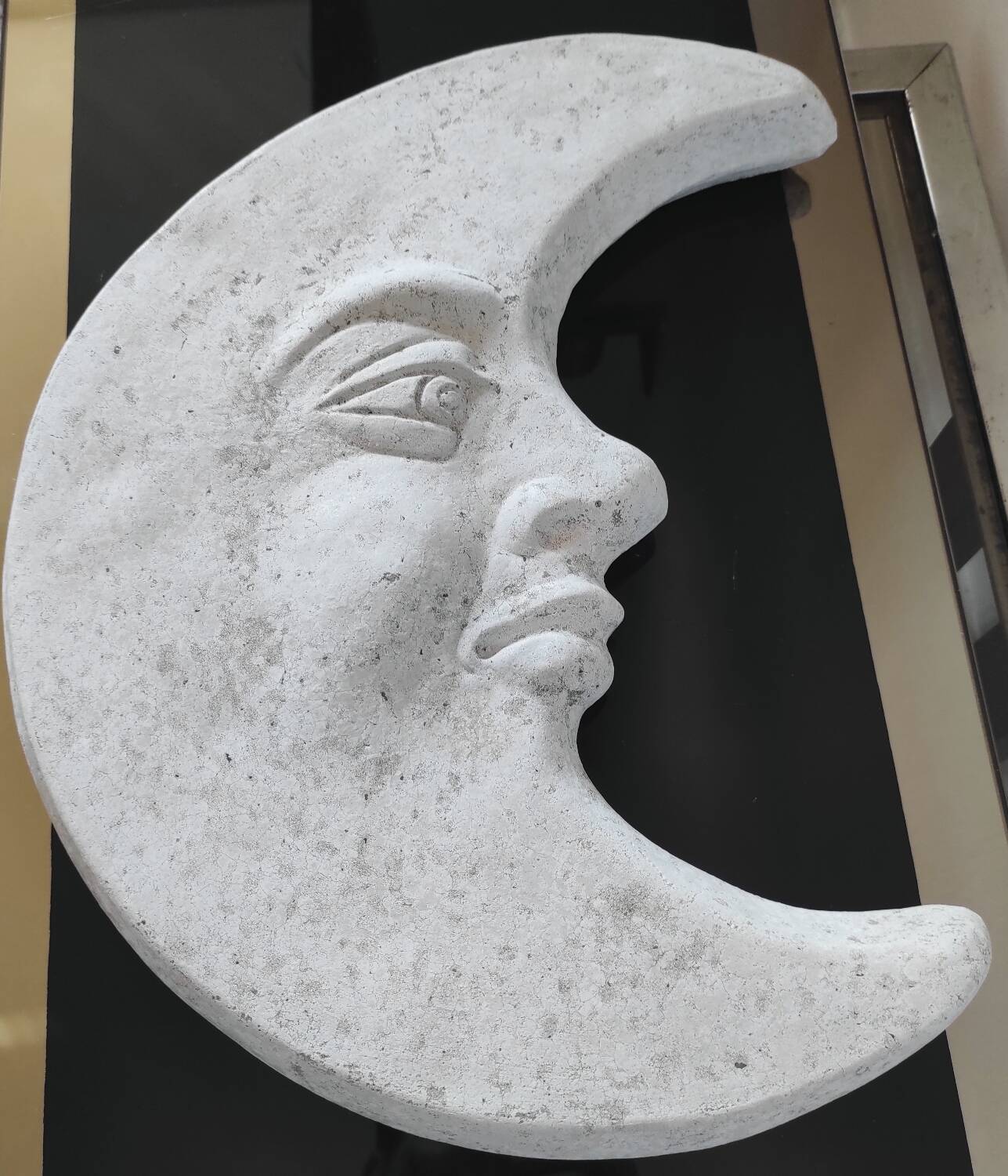 Vintage Moon wall decoration in concrete / reconstituted stone