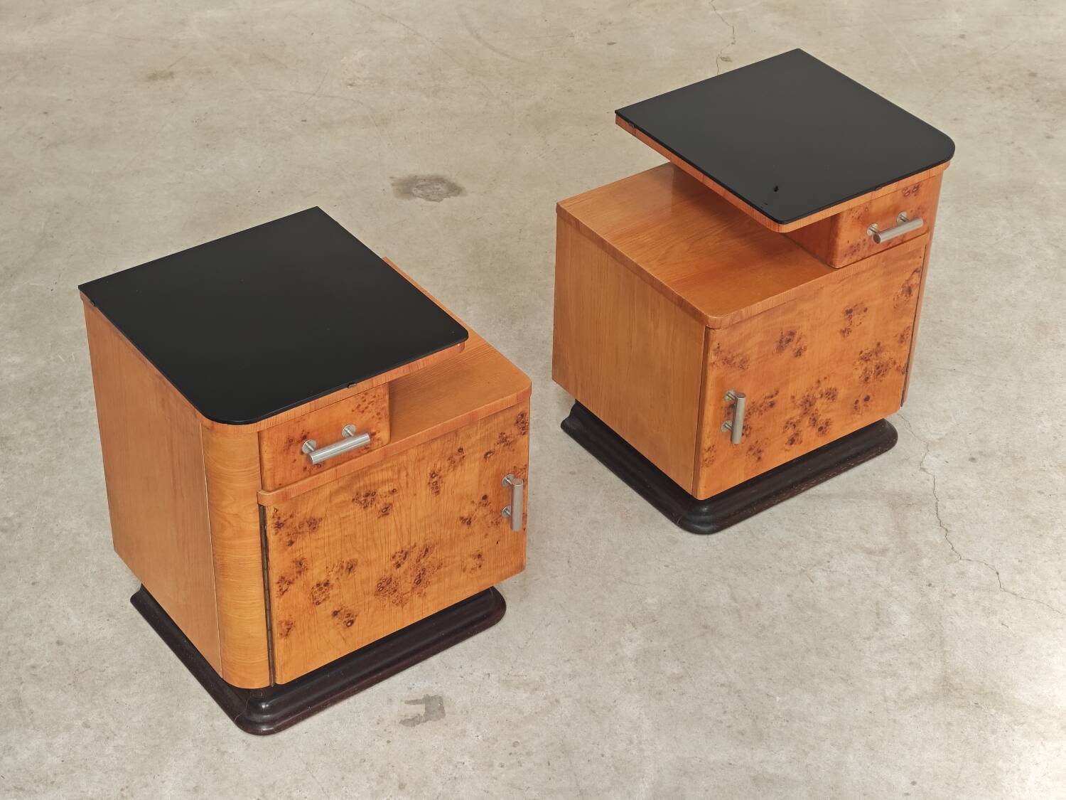 Jindrich Halabala dressing table and bedside tables for Up Zavody 1950