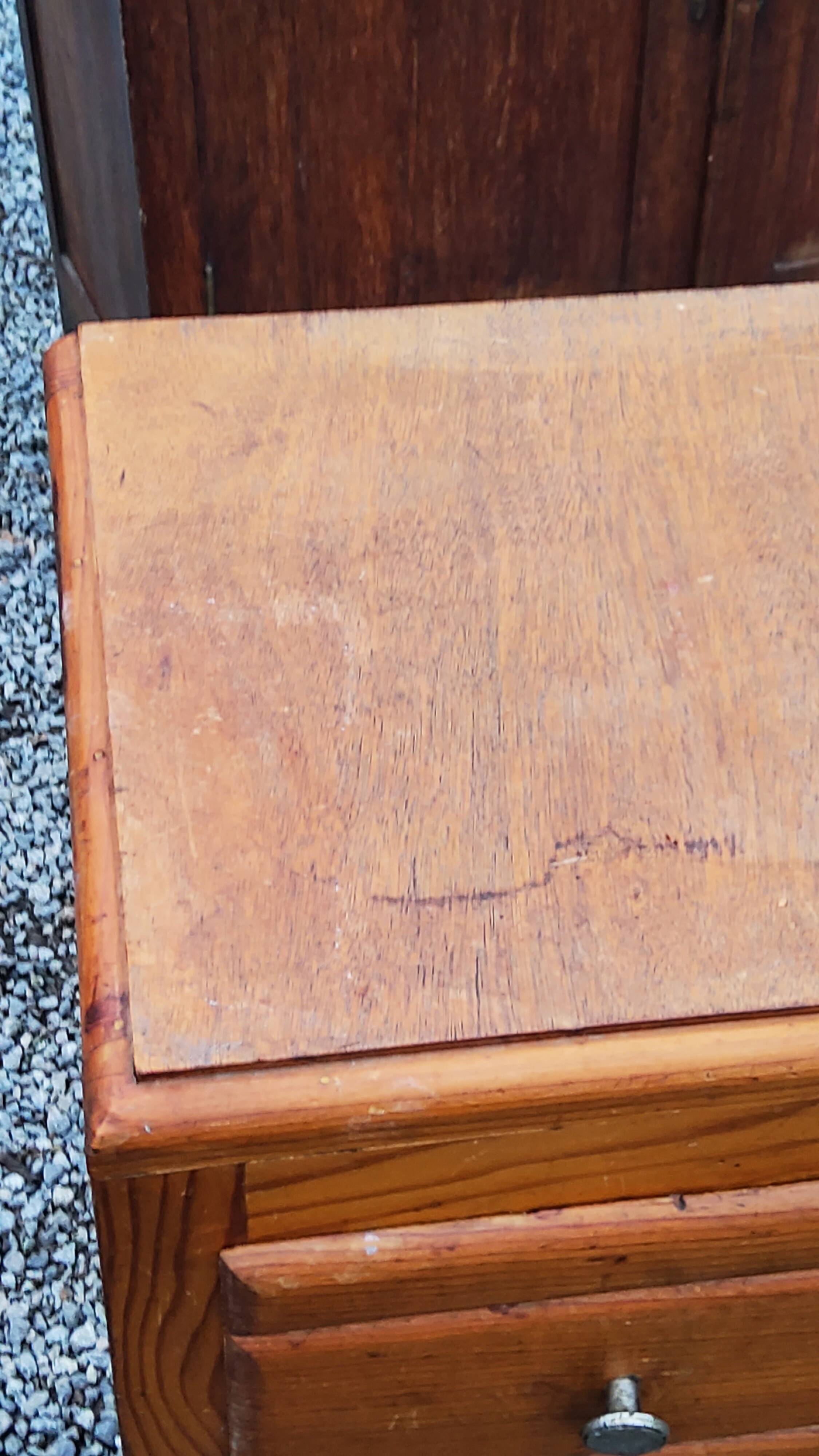 Vintage chest of drawers from the 50s with compass feet and 3 drawers