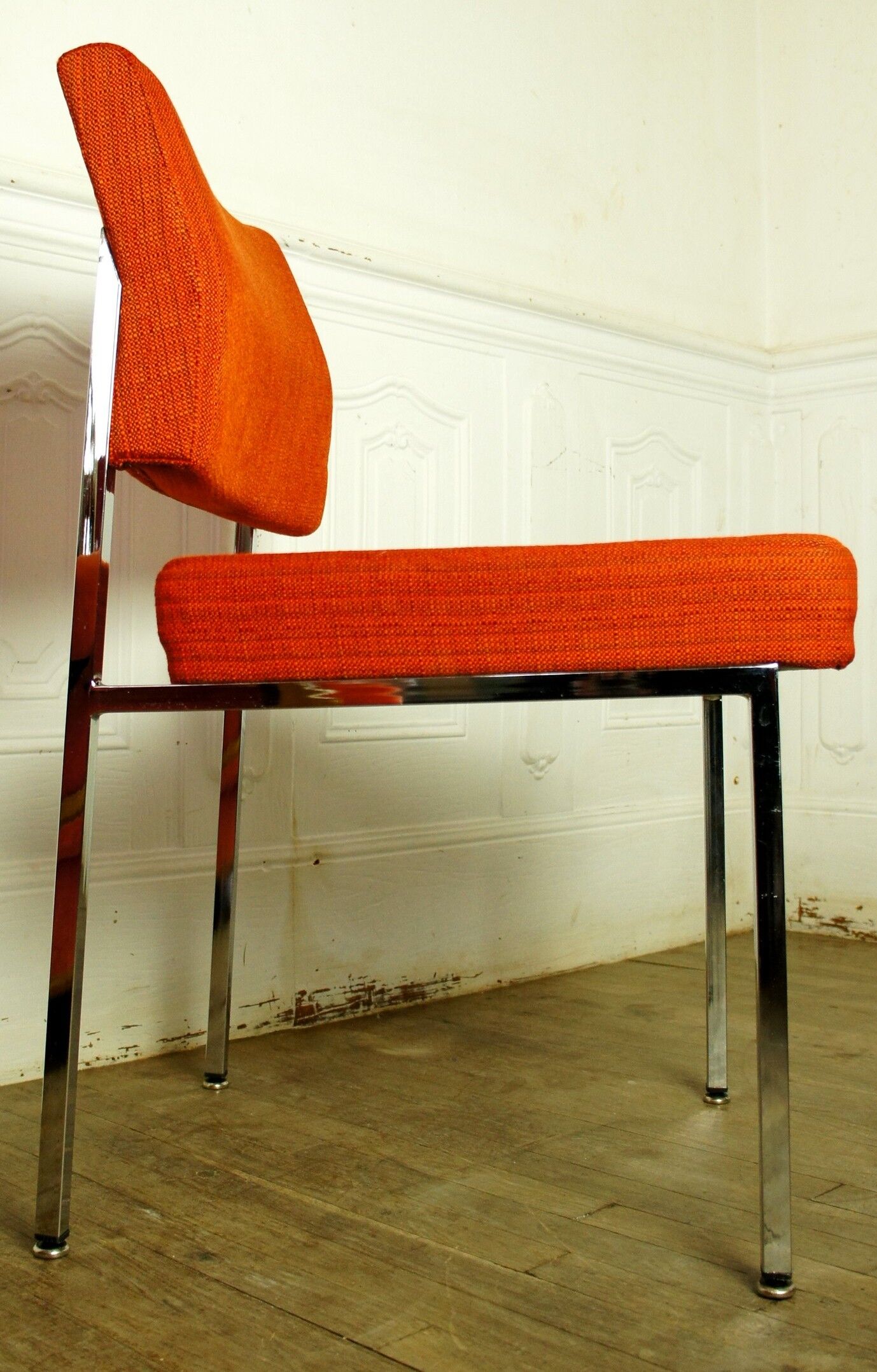 Airborne chair from the 1960s