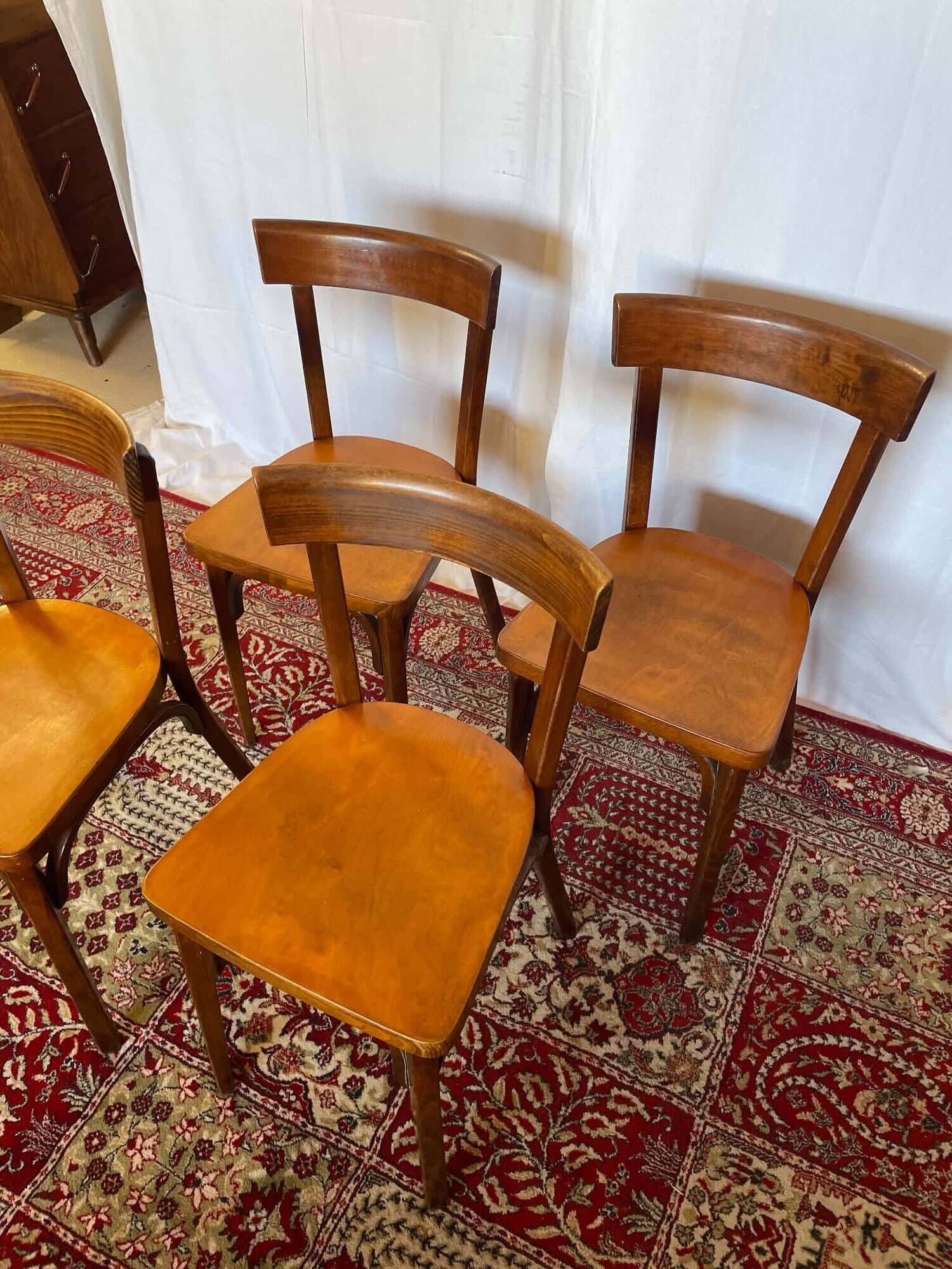Set of 4 vintage Baumann wooden chairs – Bistro style