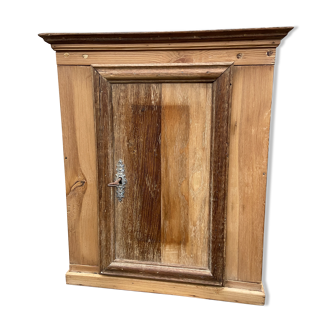 Wall-mounted pharmacy cabinet vintage raw fir