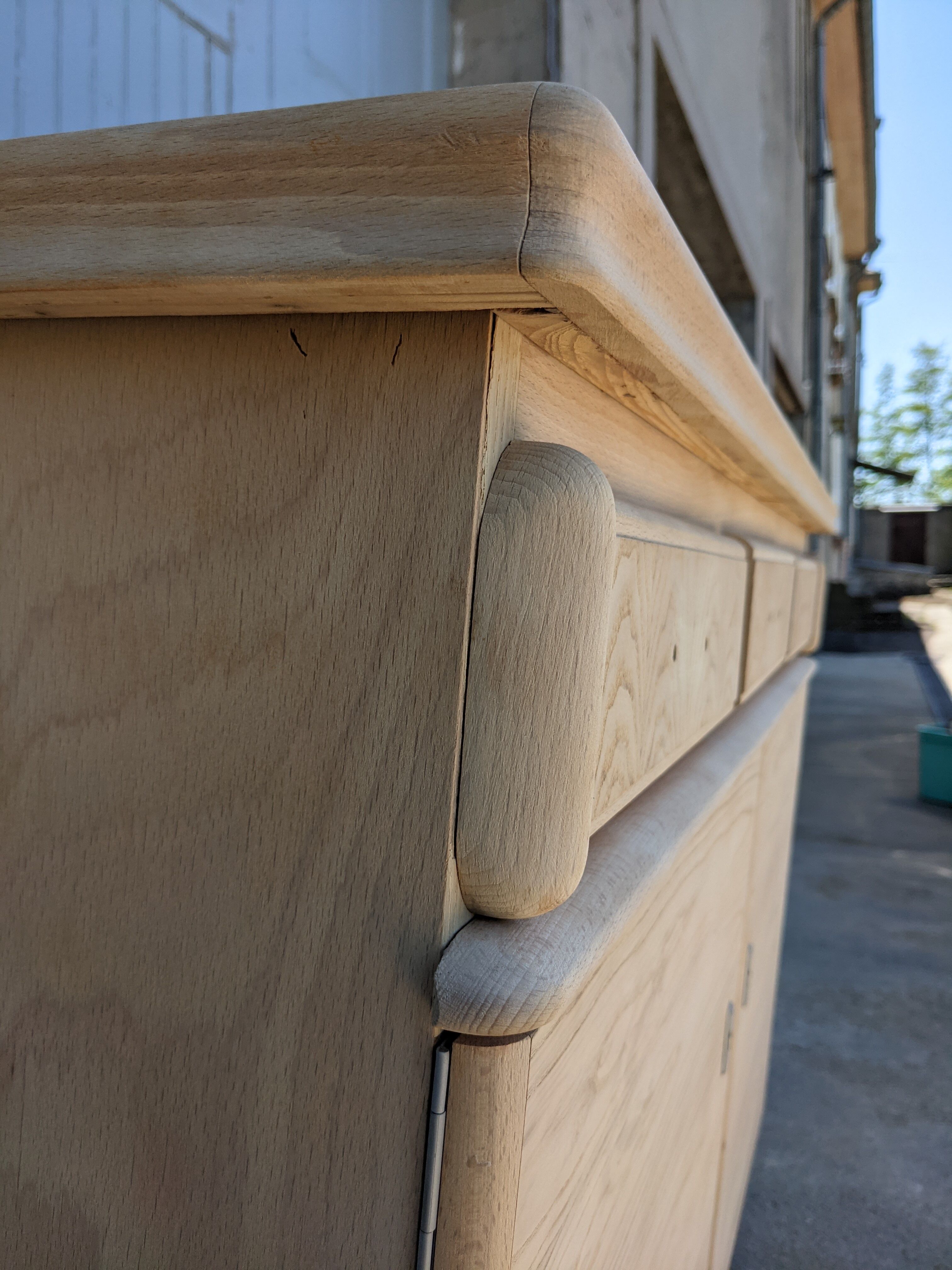 Raw chest of drawers